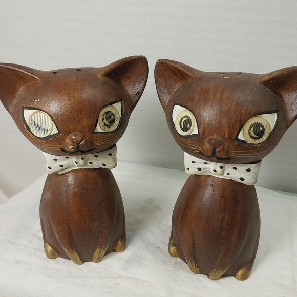 Other - Winking salt and pepper shakers cats wooden